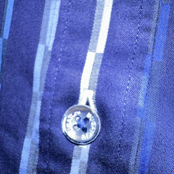 Bugatchi Uomo Men's Dress Shirt Shaped Fit Medium Blue Stripe Pattern - Picture 2 of 16